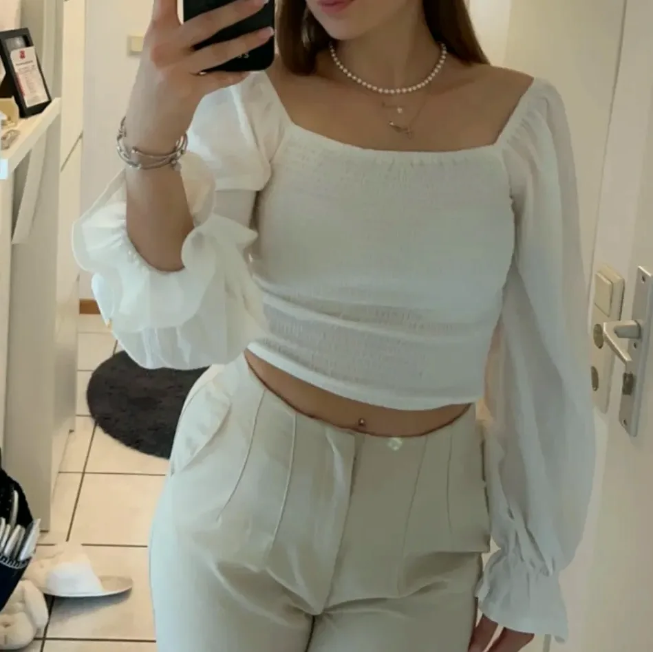 Annalena, 25