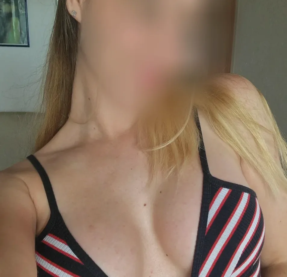 Charlotte, 24