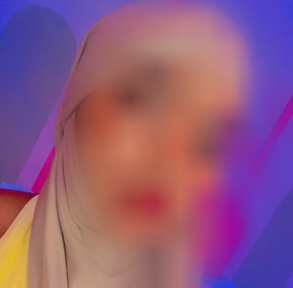 Chiara, 24